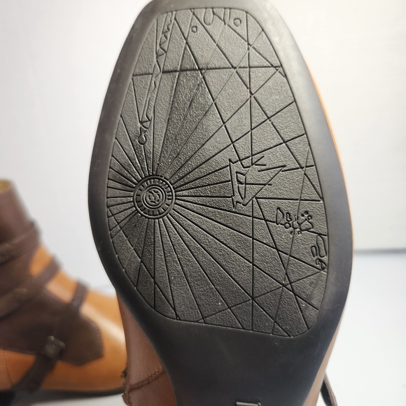 Bussola Italian 'Lausanne' Two-Tone Toffee Chocolate Leather Boots Womens 8.5 - Picture 11 of 13